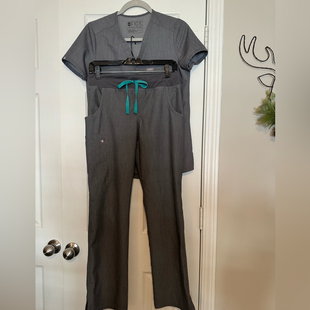 Figs graphite scrub set. Size XS. Like new.